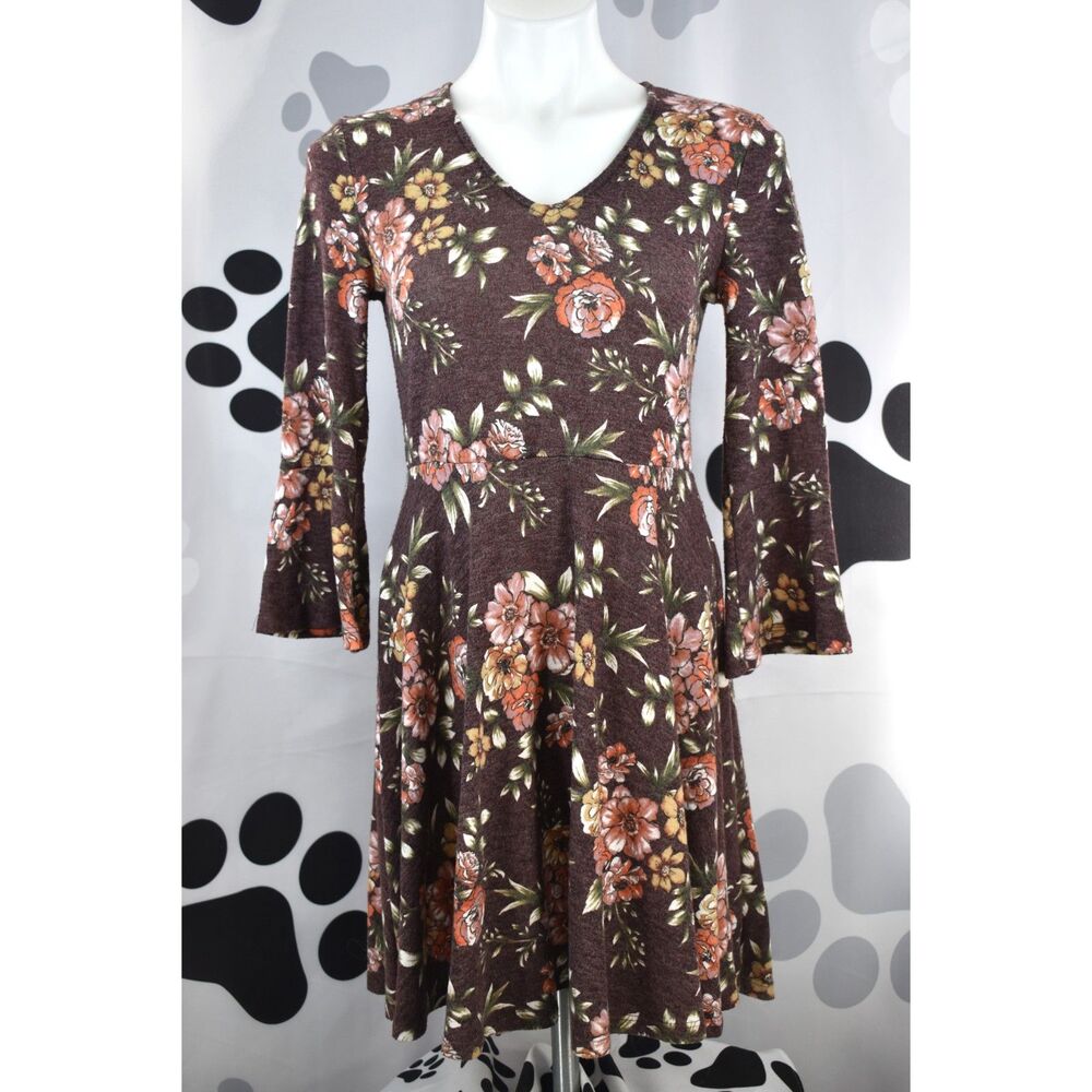 Altar'd State 3/4 Sleeve Floral Skater Fit and Flare V Neck Dress Brown Medium
